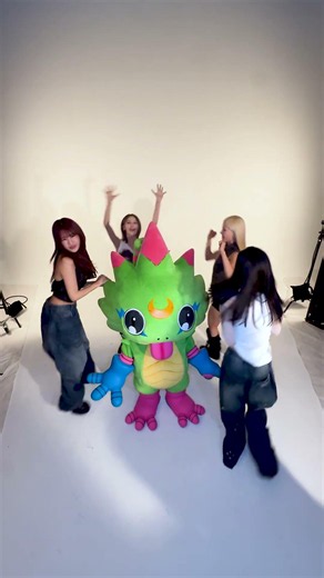 Gonna break it now #KISSOFLIFE #KIOF #BREAKIT #DIGIMON #BEATBREAK #Gekkomon #Shorts