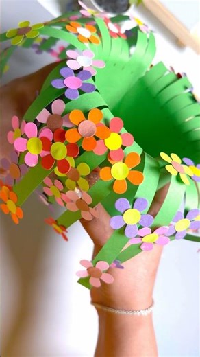 dIY Spring Flowers 💐 Basket #diy #craft #papercraft #youtubeshorts