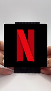 37K views · 807 reactions | This is how to build the Netflix logo out of just a few LEGO pieces ⬛️ can you guess my next Netflix series based creation? 狼 #legomoc #legocreation #netflixlogo #netflixfanart #legotutorial @netflix @netflixde | trippinbricks | Facebook