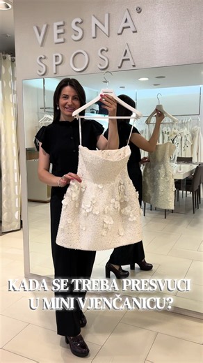 Mini Dress Guide: When to Change into a Mini Wedding Dress