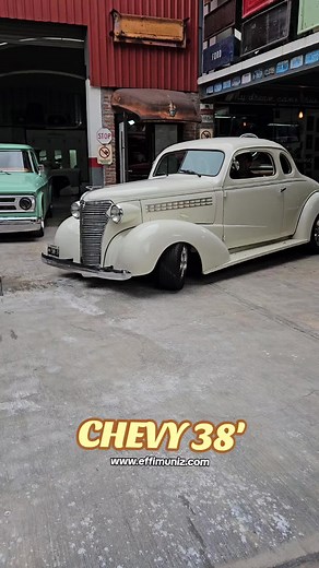 Vintage Chevy 38' Sedan Coupe - Classic Old School Car
