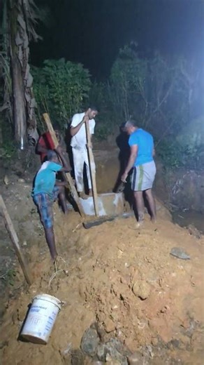 Traditional Well Digging | Pure Groundwater Revealed 😲💧