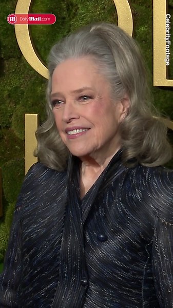 Kathy Bates shows off her lovely slim figure attending the 2025 Golden Globes