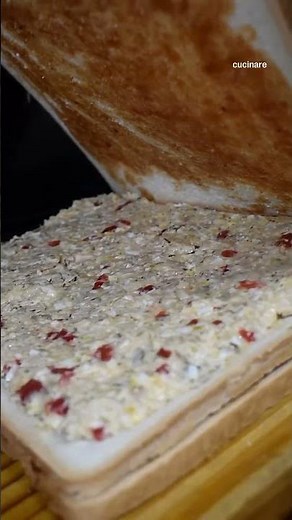 CHICKEN CARLITO! An easy and delicious sandwich. Check out the step-by-step instructions!