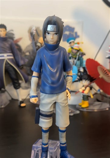 Speed, revenge, and raw potential—this Sasuke MASTERLISE from Ichiban Kuji captures his iconic Chunin Exam moment post-Kakashi training. The stance, the confidence, the aura—it’s all there. A dynamic sculpt that balances motion and menace, making it a cornerstone piece in this collector set. Uchiha fans, this one hits different. #naruto #sasuke #sasukeuchiha #chuninexams #comic #anime #manga #otaku #uae #dubai #saudiarabia #yemen #qatar #bahrain #kuwait #iraq #jordan #ummalquwain #tujairah #leba
