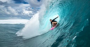 10 female surfers you need to know