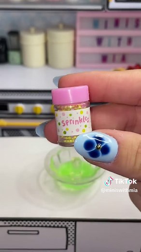 miniswithmia on TikTok