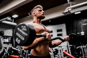 The 15 Best Bicep Exercises & Workouts For Men