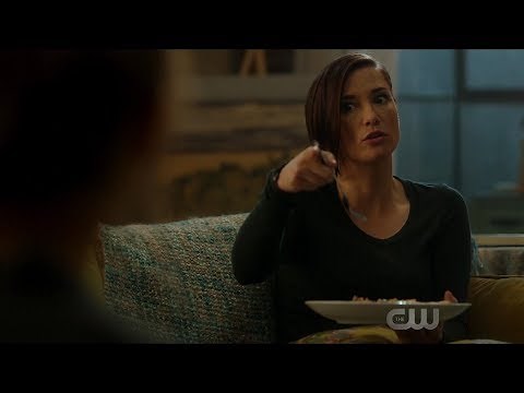Supergirl 4x01 Alex & Kara Danvers Scene