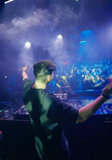 On repeat 🔁 #DubVision #Touring #