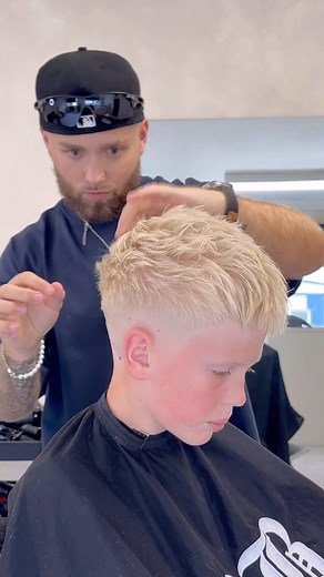 8.4M views · 5.2K reactions | My client Ronnie came in wanting the @garnacho7 trim but he already has the colour naturally (lucky kid) so I blessed him with a clean fade and gave the top of his hair plenty of texture using the point cutting technique ‍靈 Scissors • Vincere Hades 6” Comb • Cesibon Comb 20 Blue Hairdryer • Omni Tools supplied by @chrisandsonsuk | Oscar mcmillan | Facebook