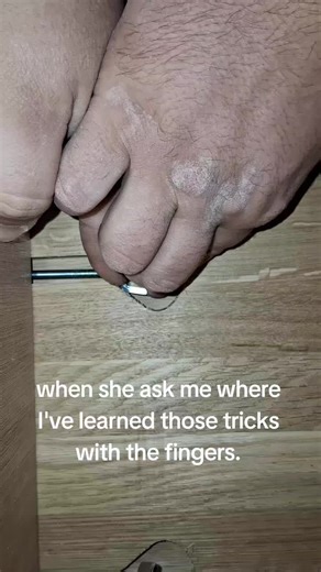 Fitting kitchen worktops #cabinetmaker #fyp #kitchen #worktopclamp #finefurniture