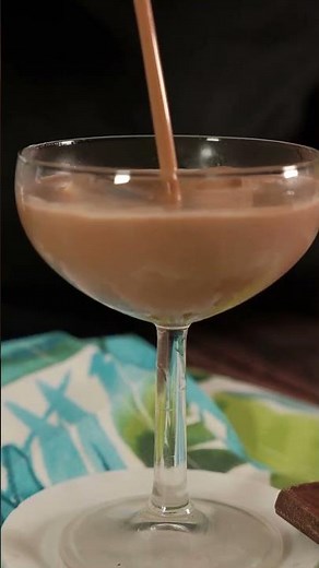 Cómo hacer Baileys casero ¡En solo 3 minutos! | Receta de licor de crema irlandesa | Cocina Vital