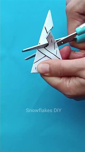 Easy Paper Snowflake ❄️ DIY | 3D Christmas Craft #shorts