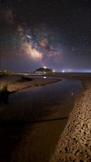 I can't believe how beautiful it was! Milky Way over St Michael's Mount #milkyway #nightphotography