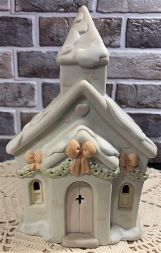 1992 Enesco Precious Moments “sugar Town Chapel” Light-up Church - Etsy