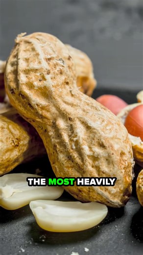 30K views · 809 reactions | WHAT’S REALLY IN YOUR PEANUT BUTTER? 樂類 Peeling back the layers of your favorite spread — what’s actually in peanut butter, and is it as healthy as you think? #PeanutButter #HealthyEating #NutritionFacts #FoodLabels #SnackSmart #CleanEating #WellnessTips #NaturalFoods #HealthHacks #FoodTruths | Diet & healthy By Dr | Facebook