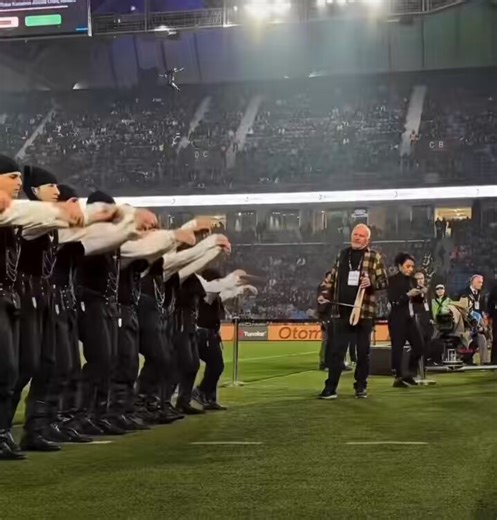 Turks are disgusting barbarians and I will explain for one more time the reason. The dance is Greek. Turkey didn't exist and it's actually a fake country. They have to lie about everything in order to stay alive, because they have no history. There were no Turks dancing "Horon" until the Greek Pontic Genocide you committed in 1914-1922. You are barbarians that slaughtered our ancestors who were living in their ancestral lands in Asia Minor and Pontus for 3.000 years continuously and you stole ou