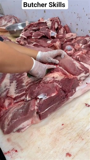 This video shows beginner butcher skills you can practice at home. #shorts #butcherskills #food
