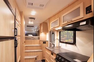 Today we’re looking at our popular fifth-wheel, the Escape 5.0. The Escape 5.0 targets trucks with a minimum 5’6″ bed and suitable payload/tow capacity. The 21’2” fifth-wheel trailer has an aerodynamic design, tandem axle and its low center of gravity makes for better road stability, fuel economy, and decreased wind resistance. As with all of our trailers, the one-piece fiberglass trailer construction creates an incredibly stiff and smooth structure to last a lifetime. The E5.0 sleeps up to 4 ad