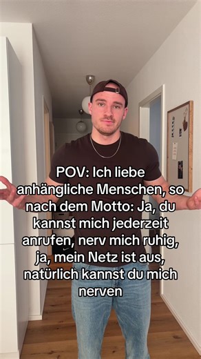 Ich liebe anhängliche Menschen. So dieses „Ruf mich 17 Mal an, ich find’s süß“ „Spam mein Handy, ich fühl mich gebraucht“ „Mein Netz ist aus? Ich ruf dich zurück, keine Sorge“ Bitte nerv mich. Bitte übertreib. Bitte sei obsessed mit mir. Ich will keine Coolness. Ich will Anhänglichkeit. Ich will dieses „Bist du zuhause?“ „Was machst du?“ „Schlaf nicht ohne mir Gute Nacht zu sagen.“ Wenn du nicht bisschen klammerst, will ich’s nicht. 🤍 #viral #trending #fyp #pov #love