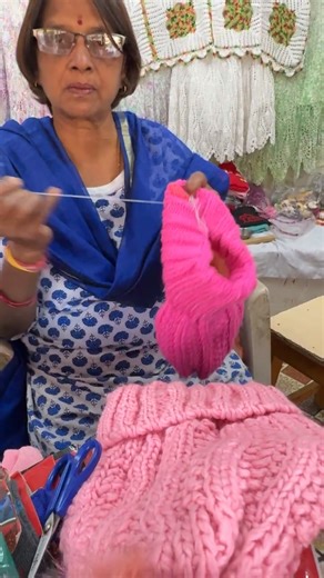 Handicrafts and Artisans from all over India! 100 stalls including clothing, jewellery, home decor and more… Gandhi Shilp Bazaar - Exhibition Cum Sale - Must visit to support the local artisans and handicraft of our nation! - Artisans from all over India showcasing the rich and diverse crafts of India - Providing Artisans a direct platform to connect with consumers and promote indigenous craftsmanship What to Expect: Clothing Jewellery Home Decor Paintings Pottery Crockery Footwear And more… 🗓️