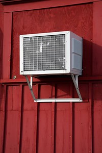 How to Remove a Wall-Mounted Air-Conditioning Unit