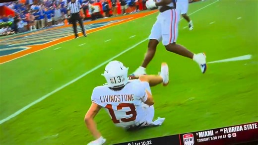 🐊 Florida Gator Highlights & Memories From The Swamp to the spotlight — once a Gator, always a Gator. 💙🧡 #GatorWaves #GoGators #GatorNation #TheSwamp #FloridaGators #GatorPride #SEC | Gator Waves