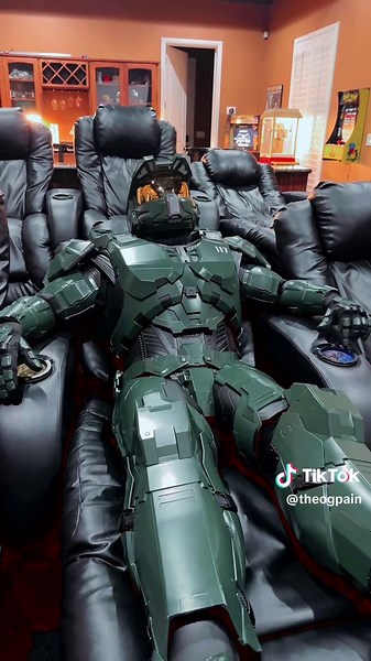 Master Chief's Mansion Tour: Inside Gaming's Iconic Home