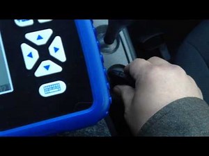 How do you program the Smart key?