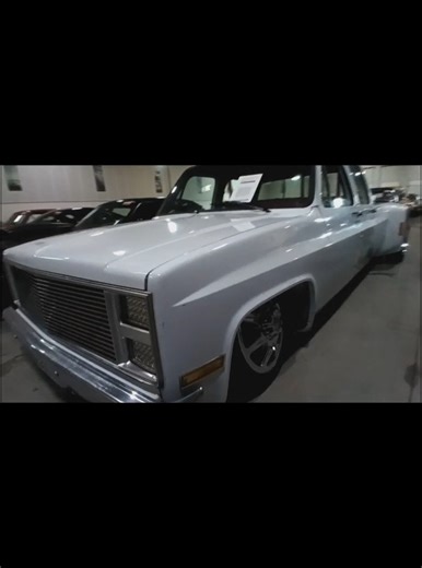Chevy 3500 Dually🔥 #chevytrucks #dually #lowrider #@222NAJJA #@MO5000x7 #subscribe