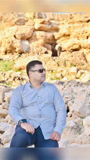 ( له بناري قه ره جووغ له گه ل گه نج و لاوان و كه سايه تيان و روشنبيران و هونه رمه ندان و حه بران بيژاني هه ولير و مه خمور )