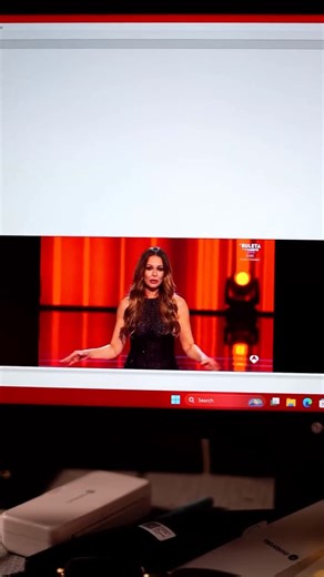 Aqsa Mohammadi | Tech ki Disha on Instagram: "VLC Player ka Hidden Feature 😱 | Live TV FREE . . . . [ VLC live tv, VLC player hidden feature, watch live tv on VLC, VLC network stream trick, free live tv app, VLC IPTV, VLC player tips and tricks, VLC hacks Hindi, tech hacks India, hidden Android tricks, hidden iPhone tricks, free entertainment apps, live tv without subscription, VLC tutorial Hindi ] . #VLCPlayer #VLCHacks #FreeLiveTV #AndroidTricks #iPhoneTricks"