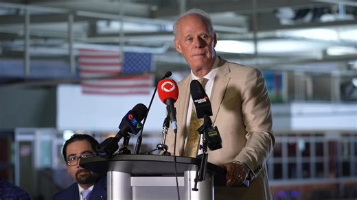 The Oshawa Generals aren't going anywhere, coming to terms on a new 30-year partnership in Oshawa! Hear from Generals President and Governor Rocco Tullio, City of Oshawa Mayor Dan Carter and #OHL Commissioner Bryan Crawford 🎥 DETAILS 📰: https://tinyurl.com/3b887smy | Ontario Hockey League