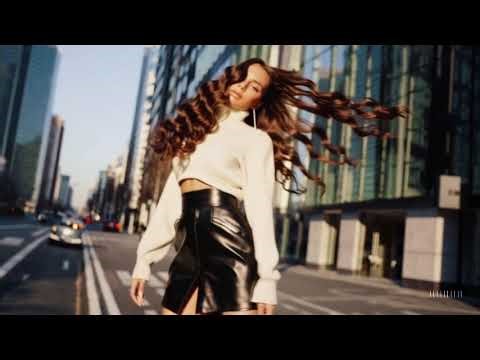 #Outfit #Leather #Skirt Black High-Waisted Skirt & Cream Cashmere | Tokyo 2025 Glam ✨