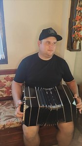 233K views · 5.5K reactions | Vitor Redmer e seu Bandoneon | Marcio Behling | Facebook