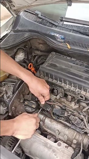 changement la bobine moteur 1.4 #volkswagen #polo