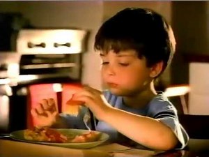 Pizza Hut Commercial: The P'Zone is Back - Aired May 19, 2003