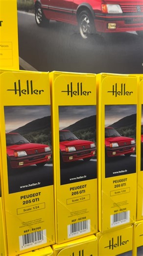 🛻 LA 205 GTI HELLER AU CRIBLE 🛻 Cette magnifique maquette au 1/24 de la «#peugeot205gti Heller EN STICK chez BMK - Best Model Kit 🤩 Un kit très demandé par les passionnés à découvrir au magasin mais aussi sur le site en suivant ce lien 😉 https://www.maquette-et-figurine.com/produit/peugeot-205-gti/ Et ça se passe où? 📍 Rendez-vous en plein centre du quartier Part-Dieu 📍21 Boulevard Eugène Deruelle - 69003 - LYON ⏰ du Mardi au Samedi de 10h à 19h non stop 🚗 Parking facile (centre commercia