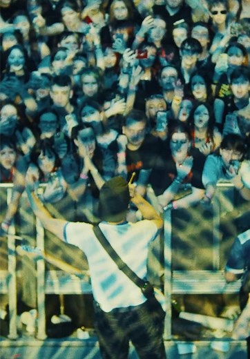 Pierce The Veil - Hold On Till May (New Edition)