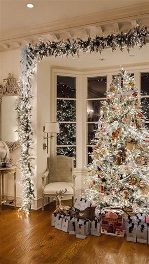 Kathy Hilton | I hope everyone had the most amazing holiday season surrounded by those who matter ♥️♥️♥️ The holidays bring me, my family and friends so... | Instagram