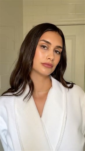 a romantic doll-eyed makeup look