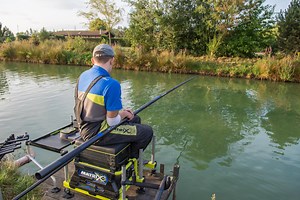 Strong, Long and full of POWER 💪😏 The MTX 2 Power pole offers fantastic strength and performance for fishing at all lengths from the margins to 14.5m. | Fish Matrix