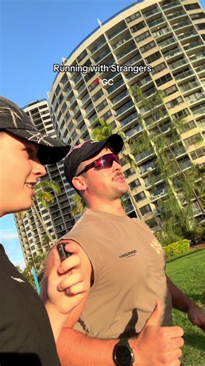 Meeting fans of the brand at the PYRA runclub popup on the GC #popup #runclub #trailrunning