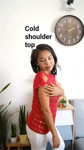 cold shoulder top free pattern #crochet #knittig #crochetclothing