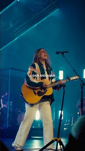 DANCING on the grave that we once lived in!💃🏽 #worship #bethelmusic #churchworship #christianmusic