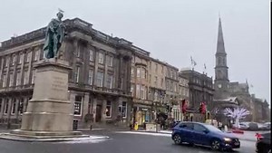 167K views · 10K reactions | The first snowfall of the season has the city looking very festive ☃️ | Edinburgh Evening News | Facebook