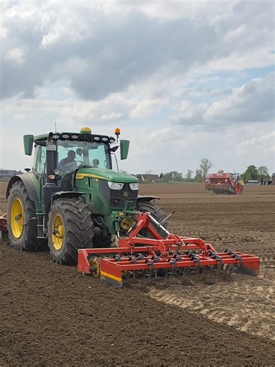 John Deere 6R 145: Overview of Performance and Features