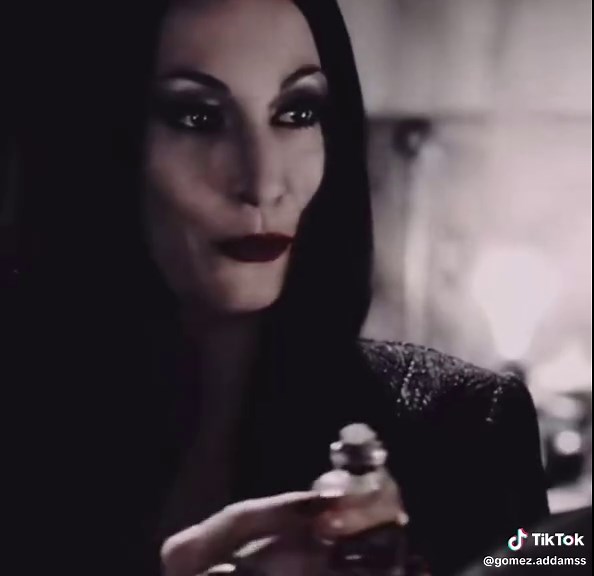 Gomez Addams (@gomez.addamss)’s videos with original sound - Gomez Addams