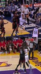5.4M views · 75K reactions | Take a look at this splitscreen comparison of LeBron James’ 360 layup from his last game and Vice Carter’s 360 layup in 2017!  LeBron and the Lakers are back TONIGHT!  10:00pm/et TNT | NBA | Facebook